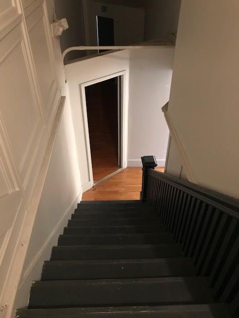 Suite 1F